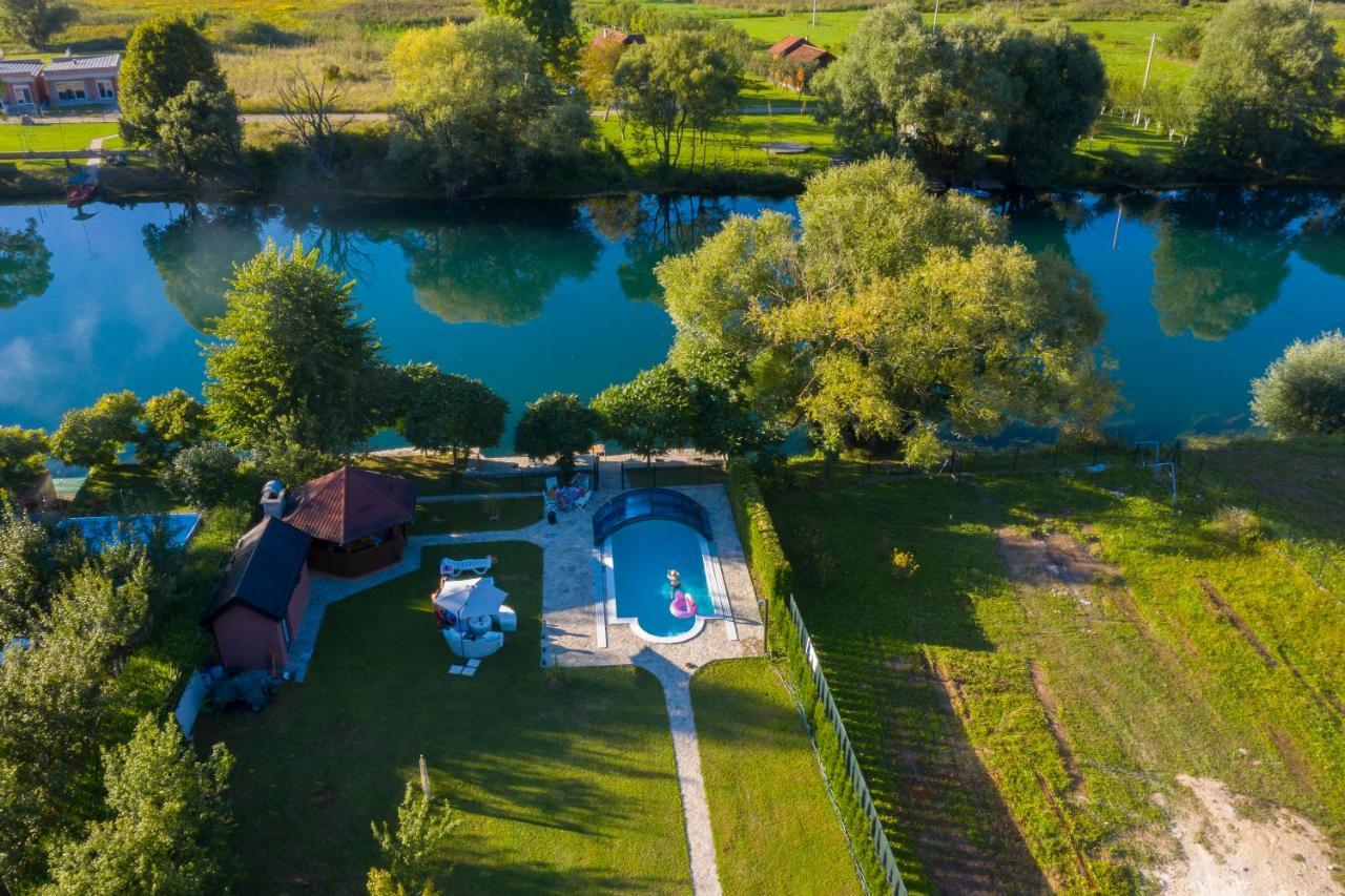 Casa Dellˇ Amore Villa Bihac Exterior photo