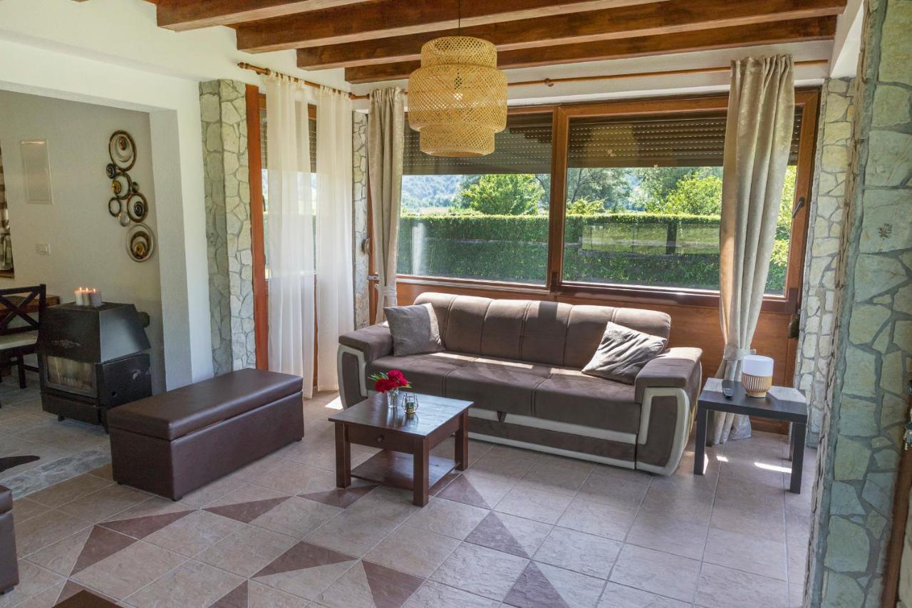 Casa Dellˇ Amore Villa Bihac Exterior photo