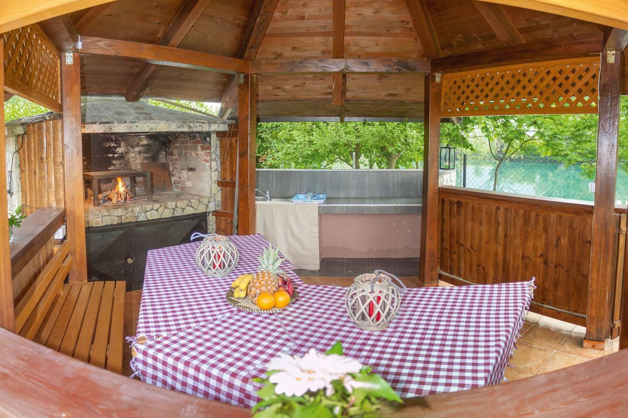 Casa Dellˇ Amore Villa Bihac Exterior photo