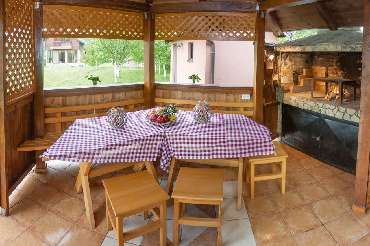 Casa Dellˇ Amore Villa Bihac Exterior photo